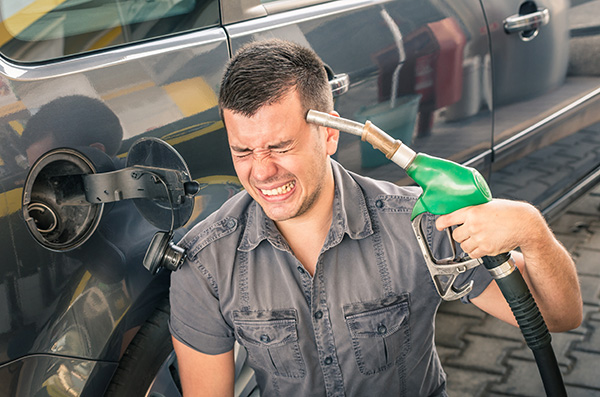 Why You Should Avoid Driving with Low Fuel Levels | Jeff's Automotive